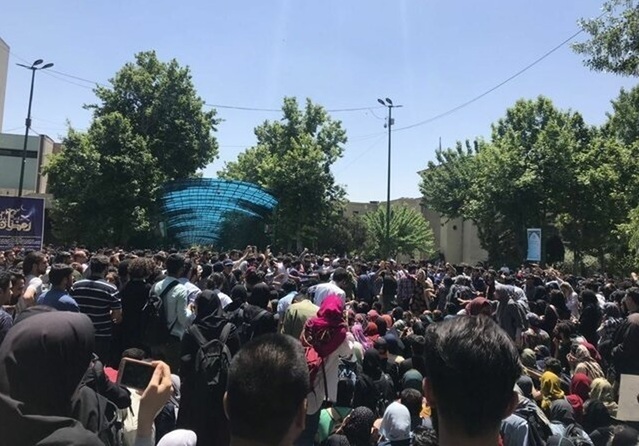 ایران؛ فصل تغییر مداوم:  شوک حاکمیت از خیزش دانشگاه‌ها