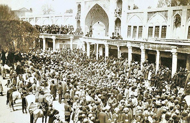 گفت‌وگوی انقلاب مشروطیت و ایران امروز